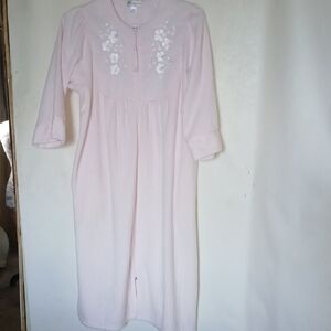 Miss Elaine Women's Soft Pink Embroidered Nightgown Full Length Zippered Size L